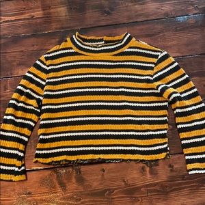 Caution to the wind  crop top size small